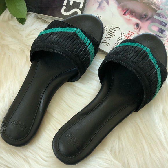 UGG Fringe Thong Sandals - Picture 2 of 7